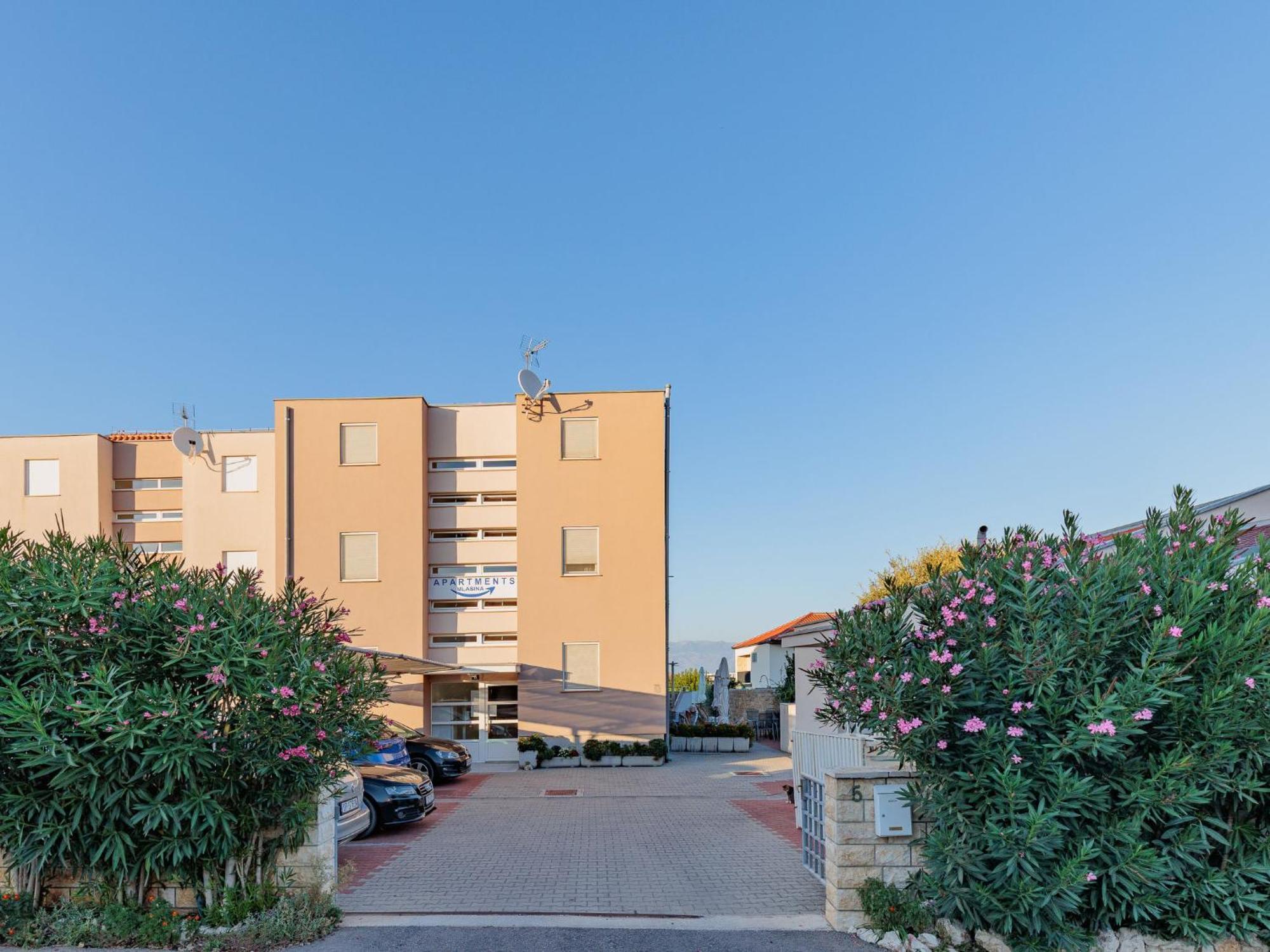 Apartment Mlasina-3 By Interhome ニン エクステリア 写真